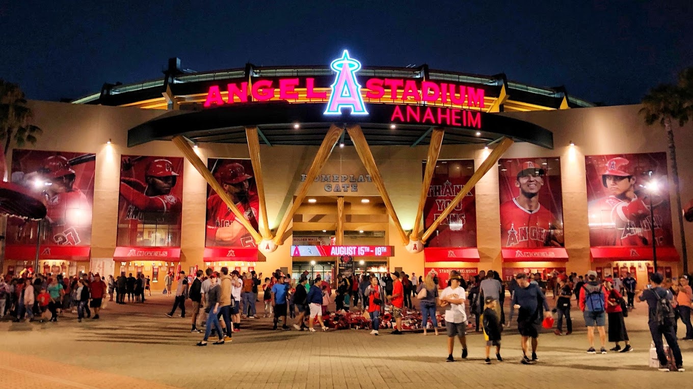 Night view from the front entrance to Angel Stadium of Anaheim.