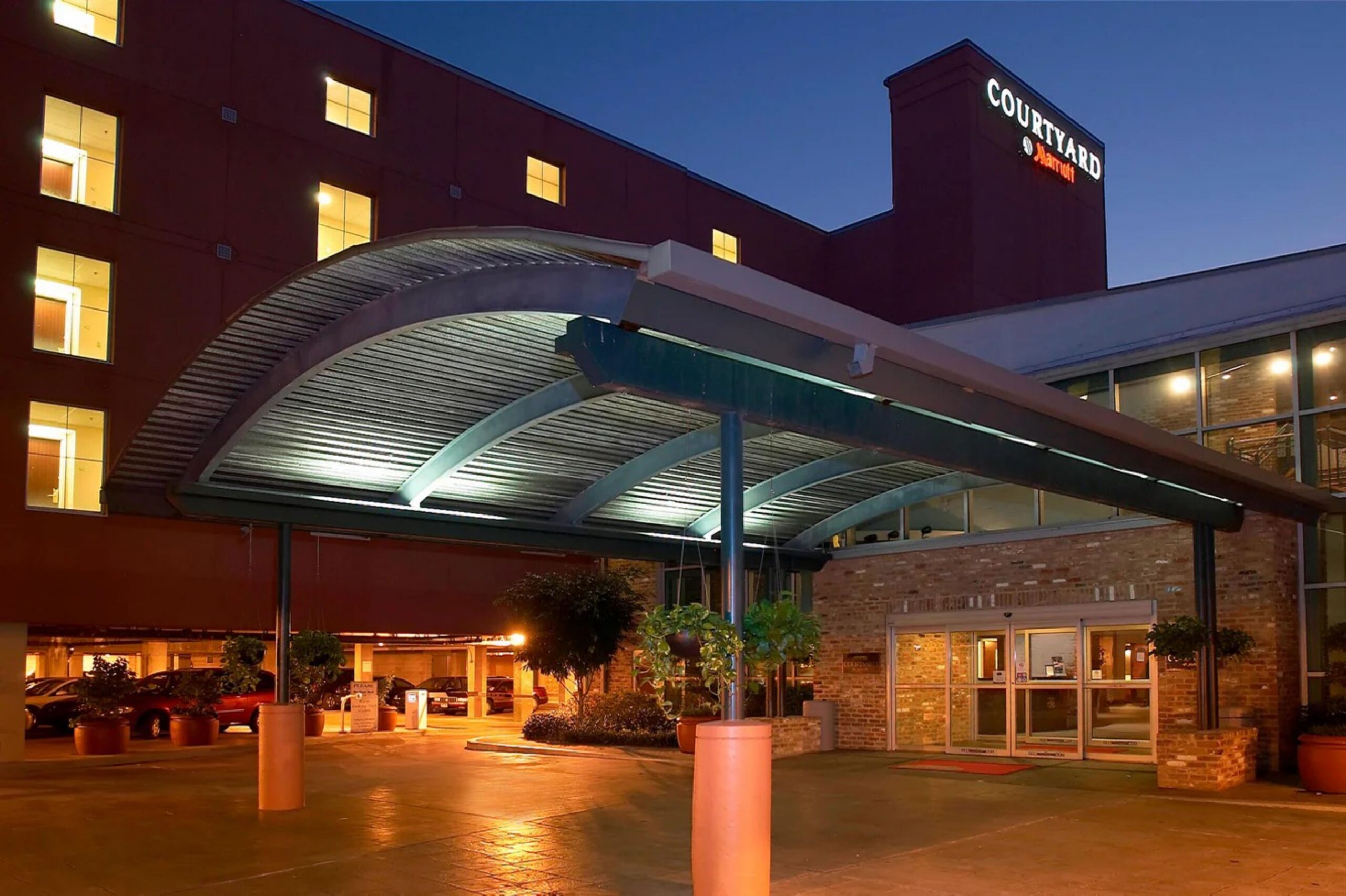 Sheraton New Orleans Hotel Exterior Image